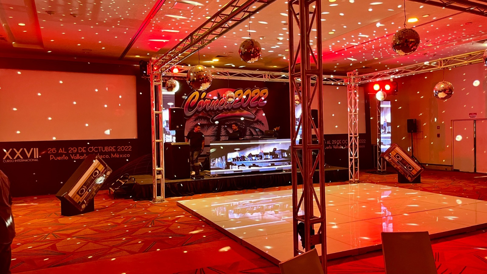 puertovallartadjwedding.com